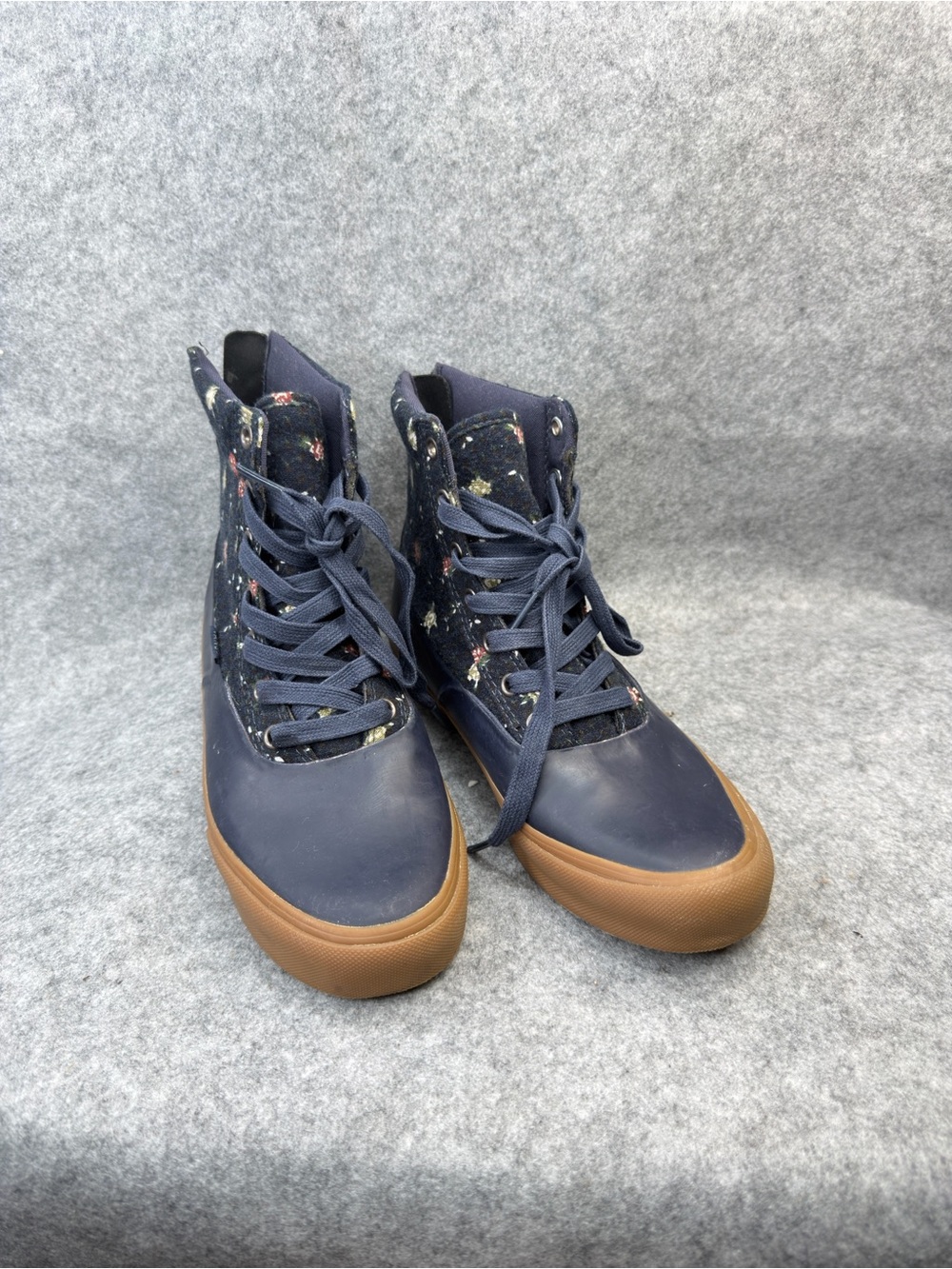 Vans Floral Sk8-Mid High Top Sneakers Navy Blue Women’s 8 EU 38 Gum Sole